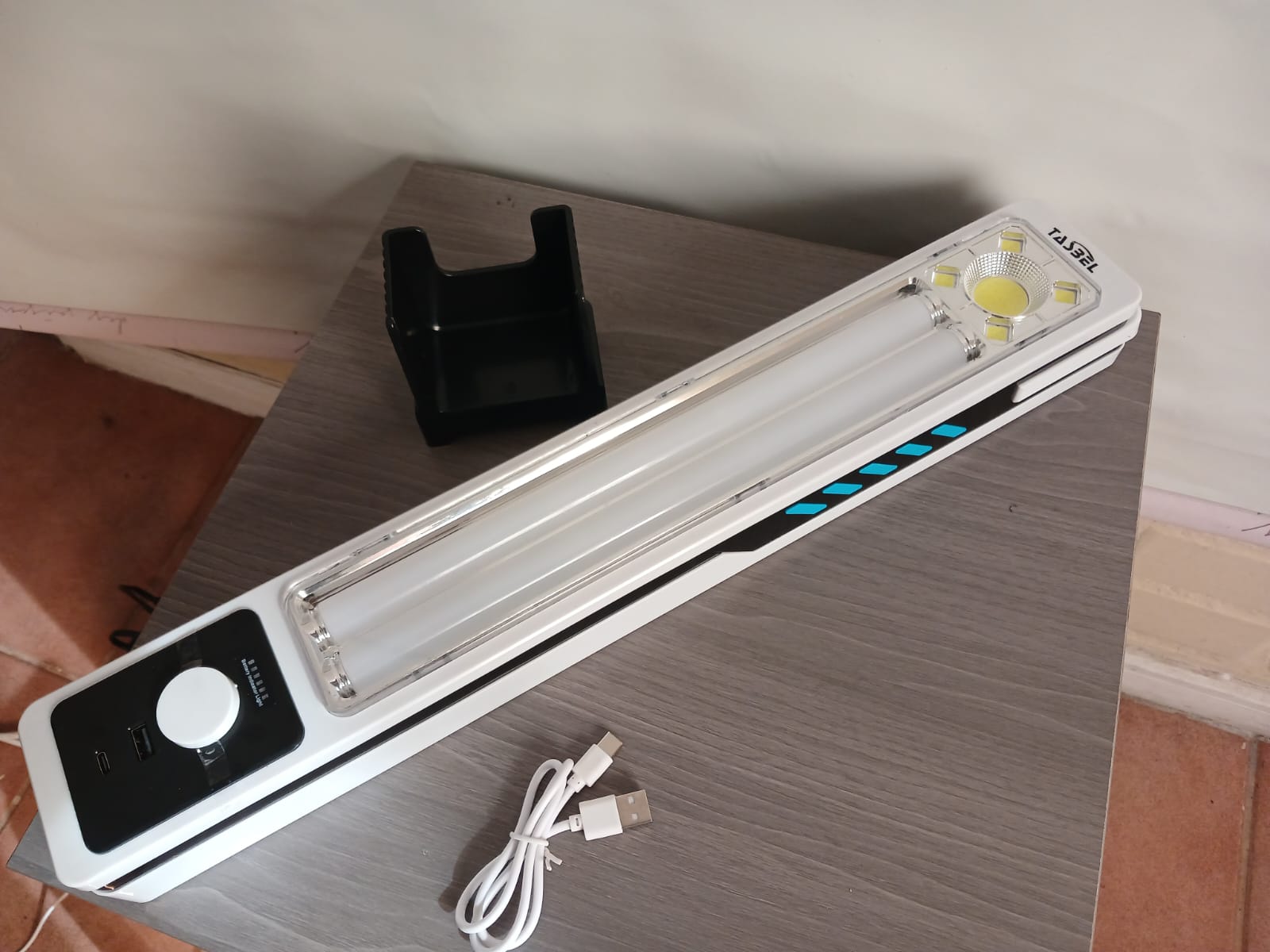 Linterna Led de Emergencia Solar Recargable